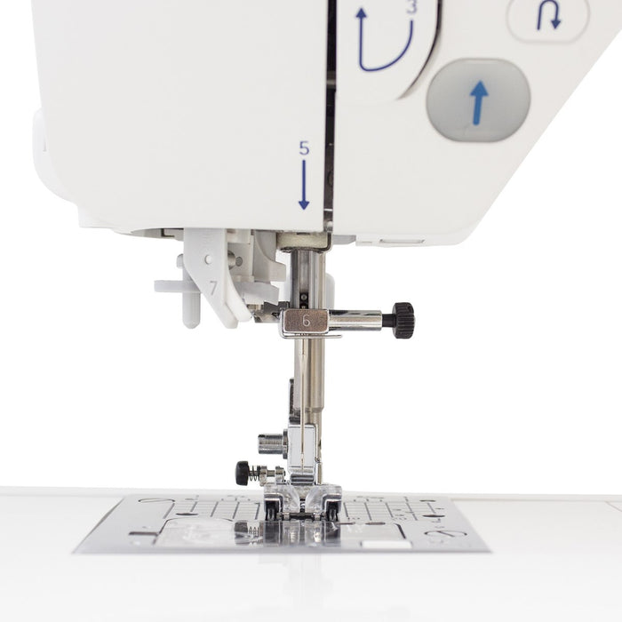 HZL-DX7 - V287 stitches, 4 fonts for letters, box-feed feeding, automatic thread cutting, float function. A studio machine with industrial functions.