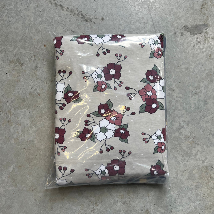 SURPRISE PACKAGE - 2M CHRISTMAS FABRICS 